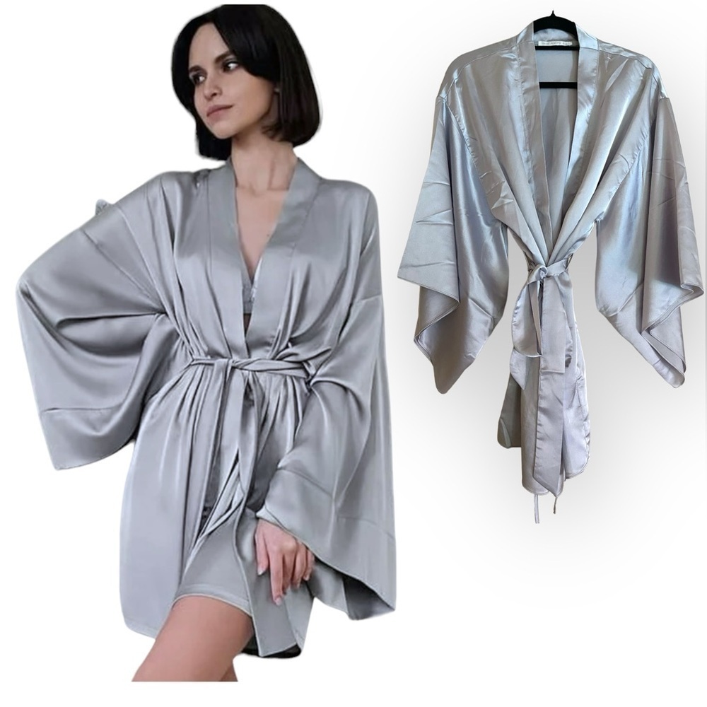 Silk Flare Sleeve Grey V-Neck Sexy Kimono Robe w/ Sash Size M/L NWOT GIFTABLE